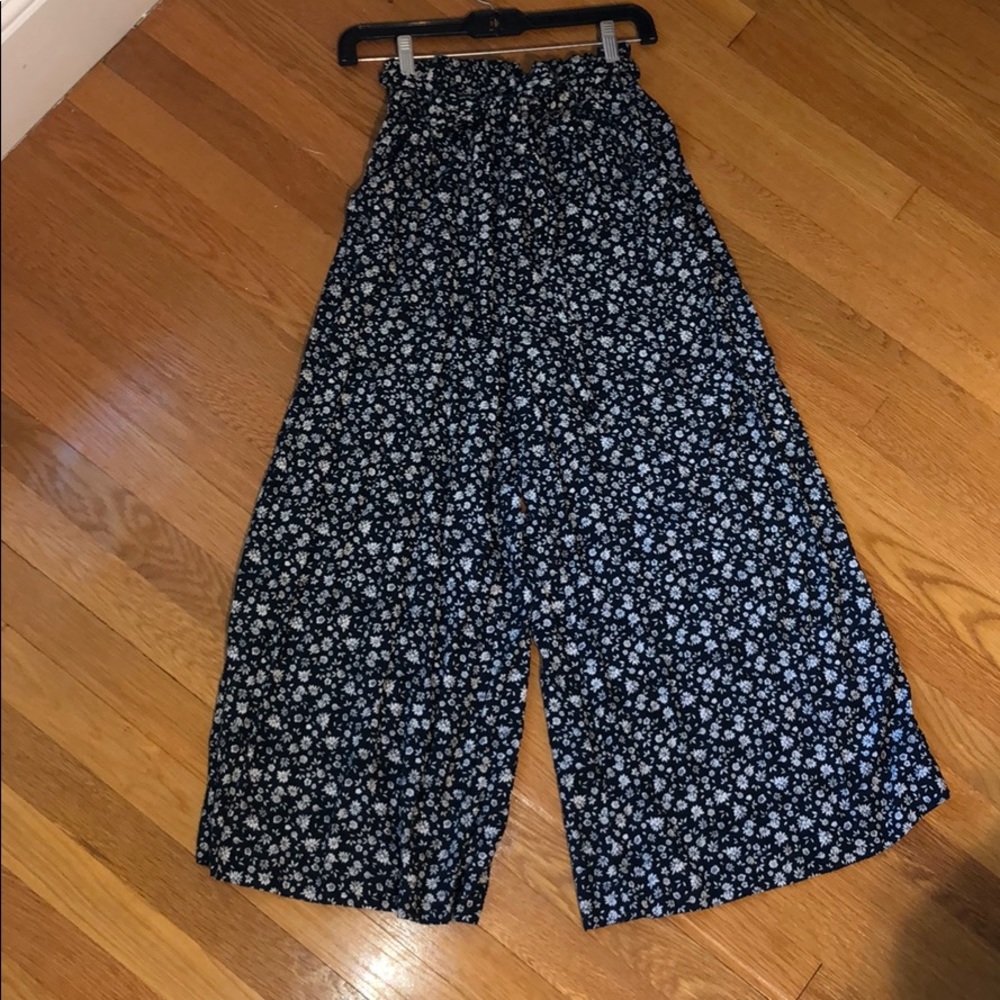 American Eagle Wide Leg Floral Pants